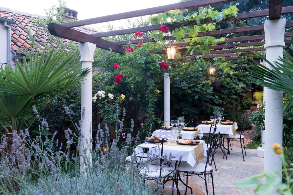 Garden 3*