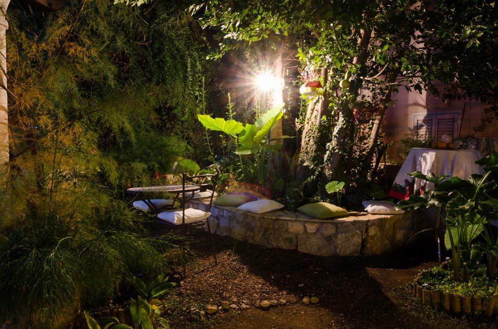 Garden 3*