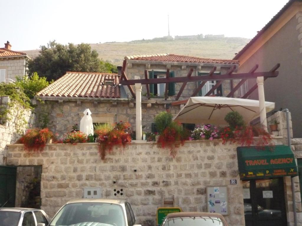 Garden Bed & Breakfast 3*